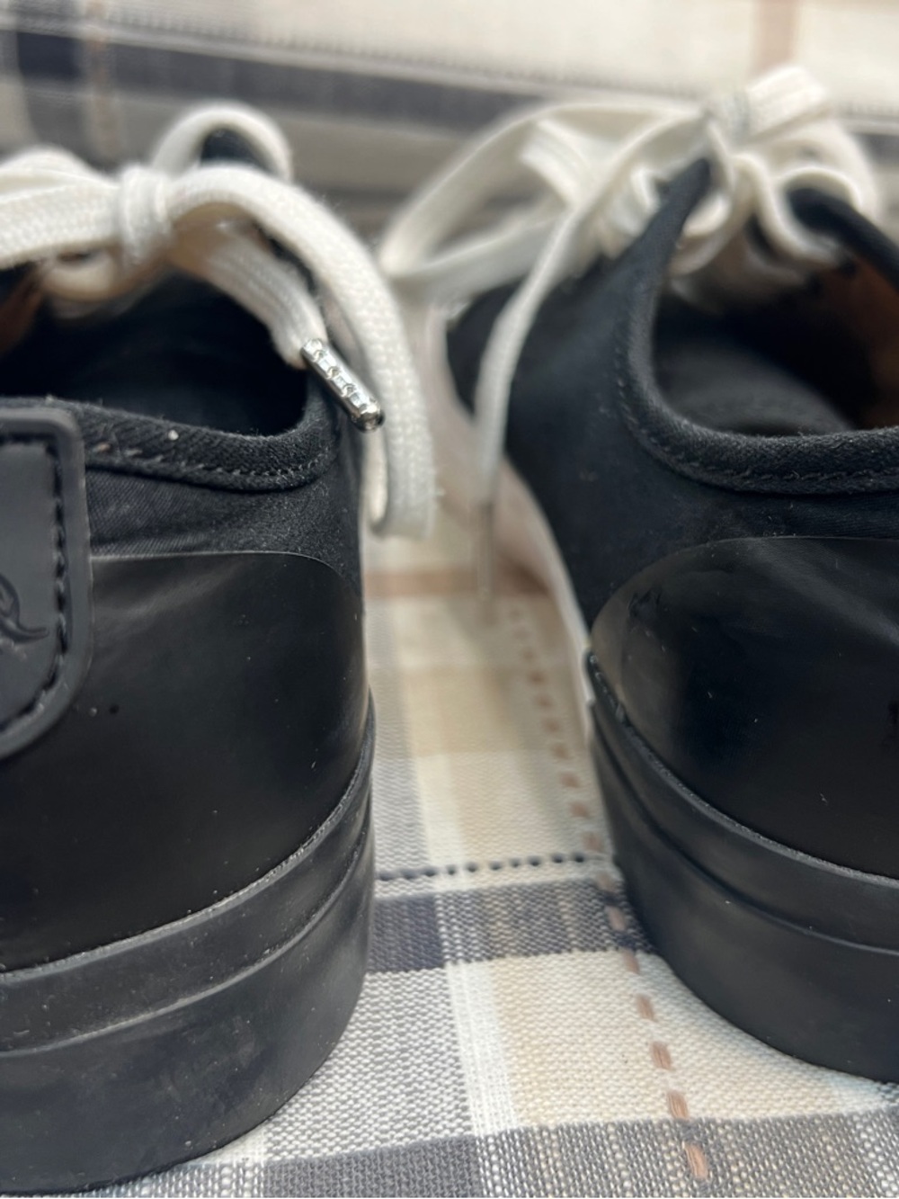 Angela Scott Black Canvas Low-Top Sneakers with White Laces - Picture 4 of 13